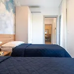 דירה One Life Suites-3 By Interhome ביביונה